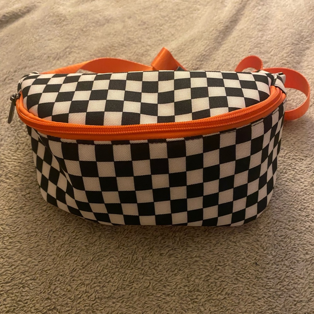 ✨NWOT✨ Loungefly Checkerboard Fanny Pack